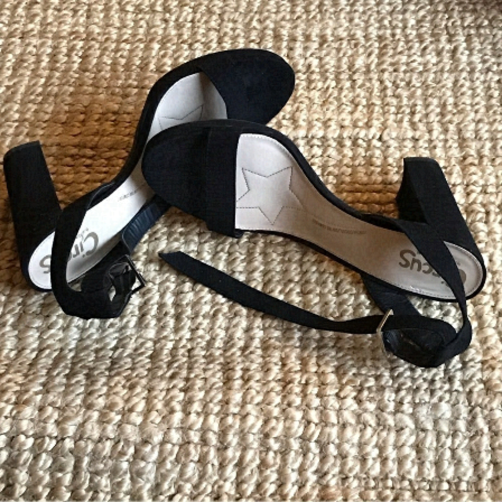 Circus by Sam Edelman, black strappy sandals. Women’s size 9.5, fit like an 8.5.